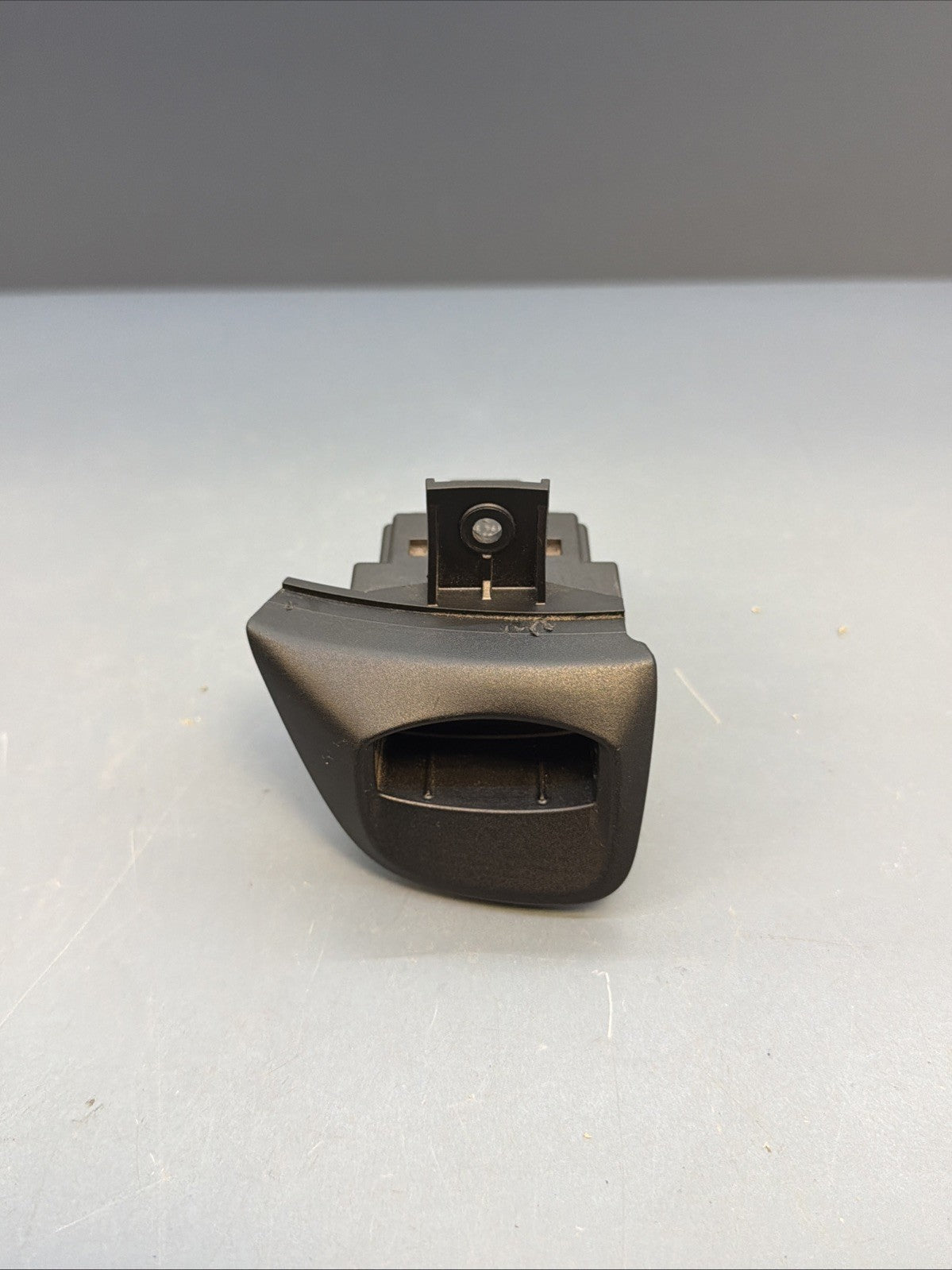 2009-2015 BMW X1 E84 Ignition Control Module 9194399-02