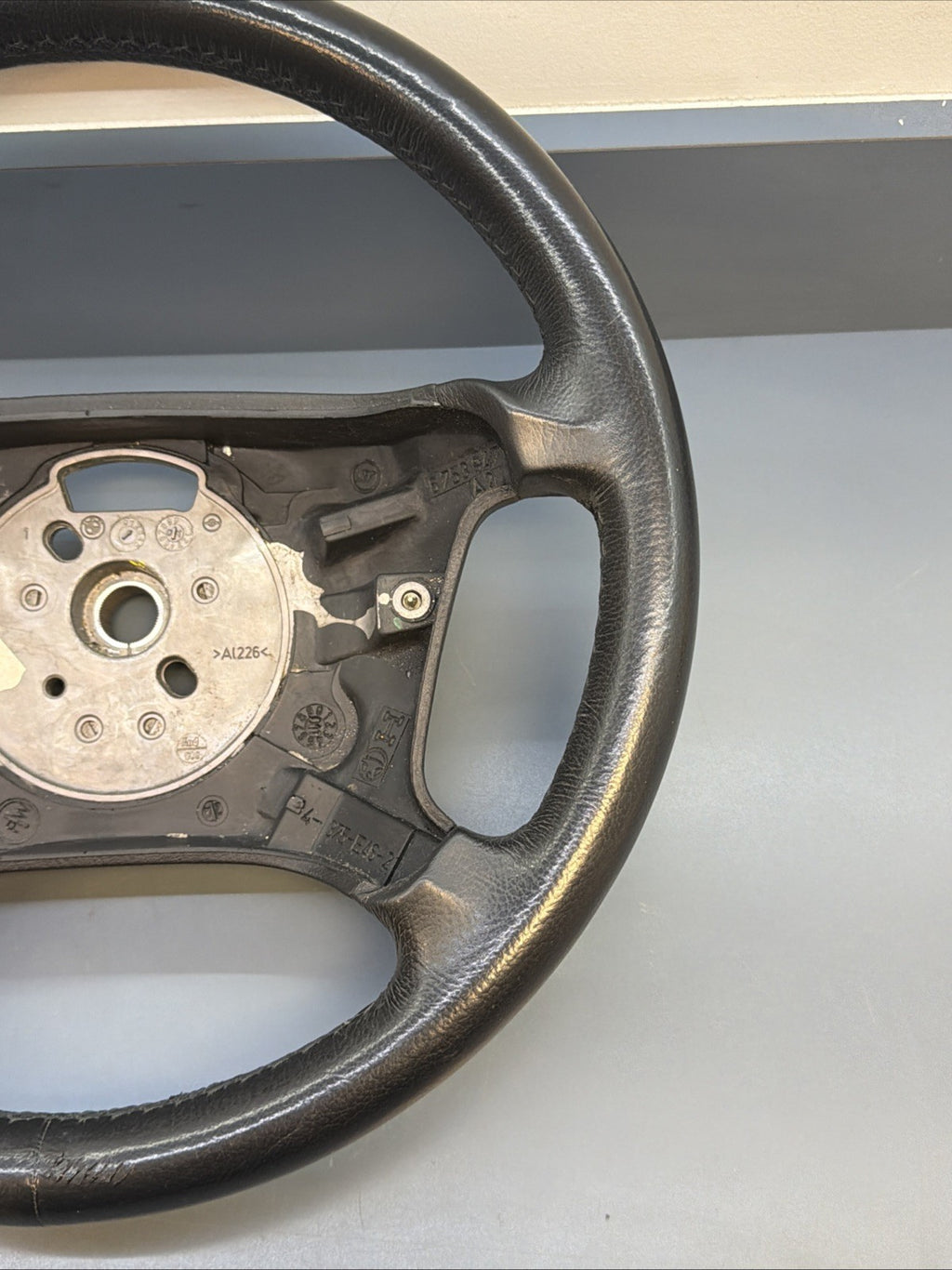 99-06 BMW OEM 325 STEERING WHEEL W/O CONTROL SWITCHES LEATHER BLACK OEM