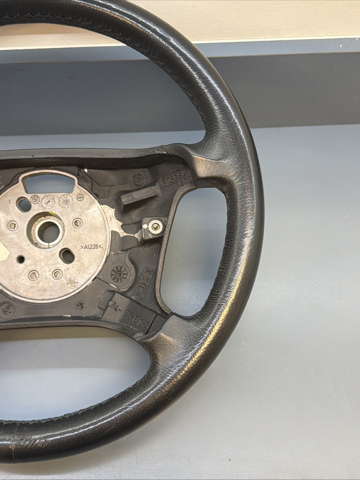 99-06 BMW OEM 325 STEERING WHEEL W/O CONTROL SWITCHES LEATHER BLACK OEM