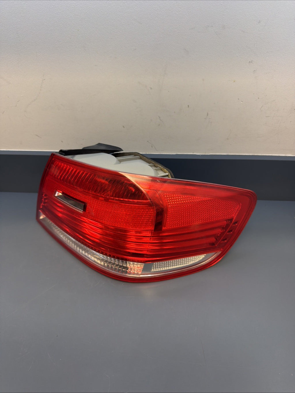 07-10 BMW E92 Coupe Right Side Outer Tail Light Taillight Lamp Pre-LCI 7174404