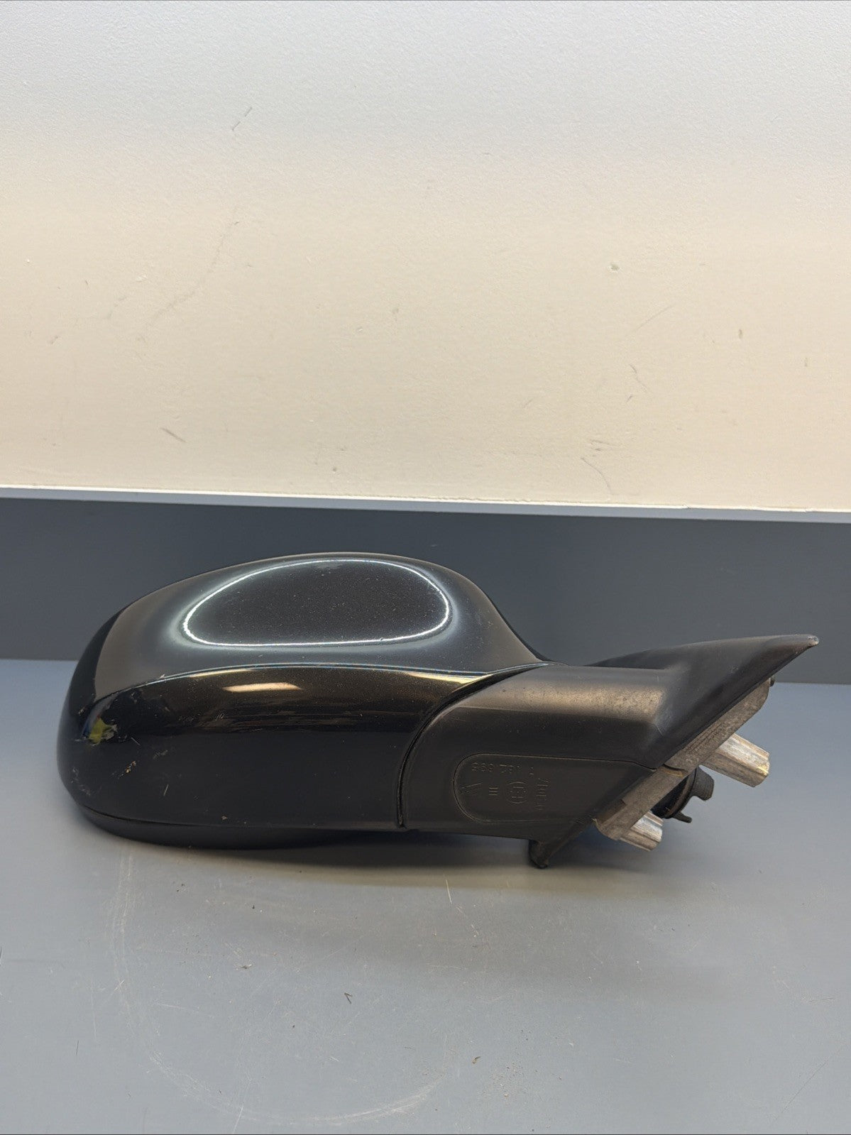 2009-2011 BMW E90 E91 3 Series Right Passenger Side Door Mirror 7182695