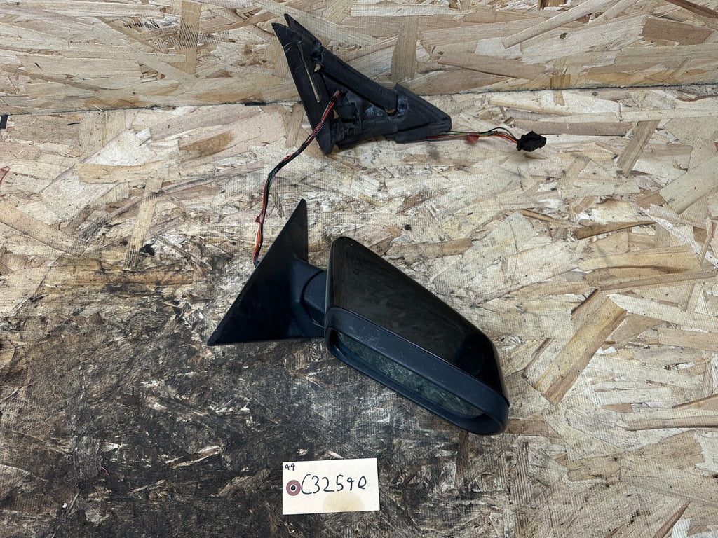 BMW 1997-2002 E46 PRE LCI RIGHT/PASSENGER SIDE VIEW MIRROR BLACK OEM 0117351