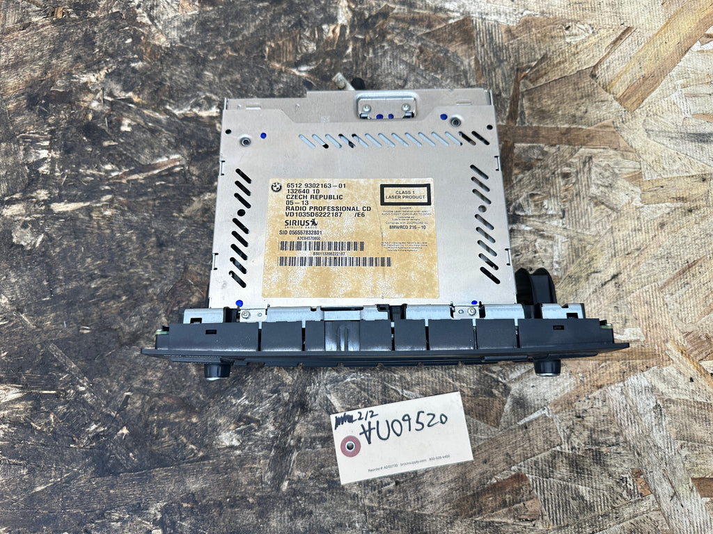 BMW E88 E82 E90 E84 1/3 SERIES X1 BUSINESS AM FM RADIO CD PLAYER OEM 9302163