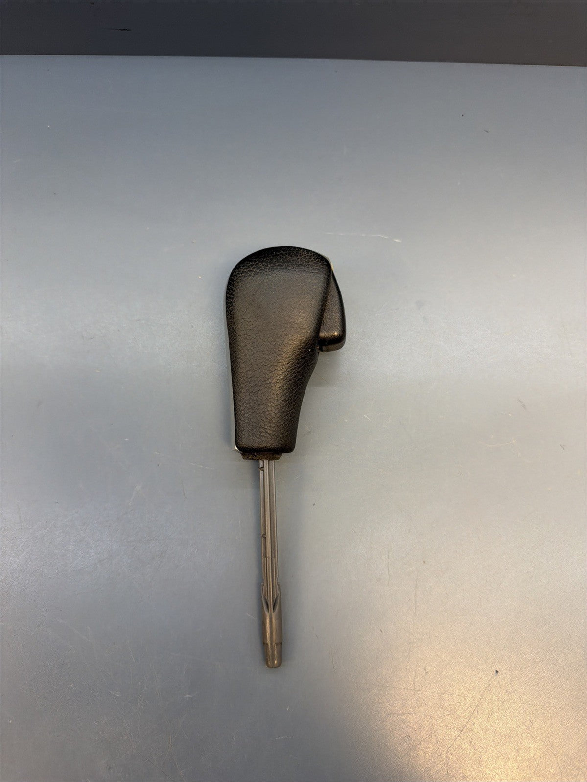 04-10 BMW X3 E83 Gear Shift Shifter Knob Auto Trans OEM 7537992