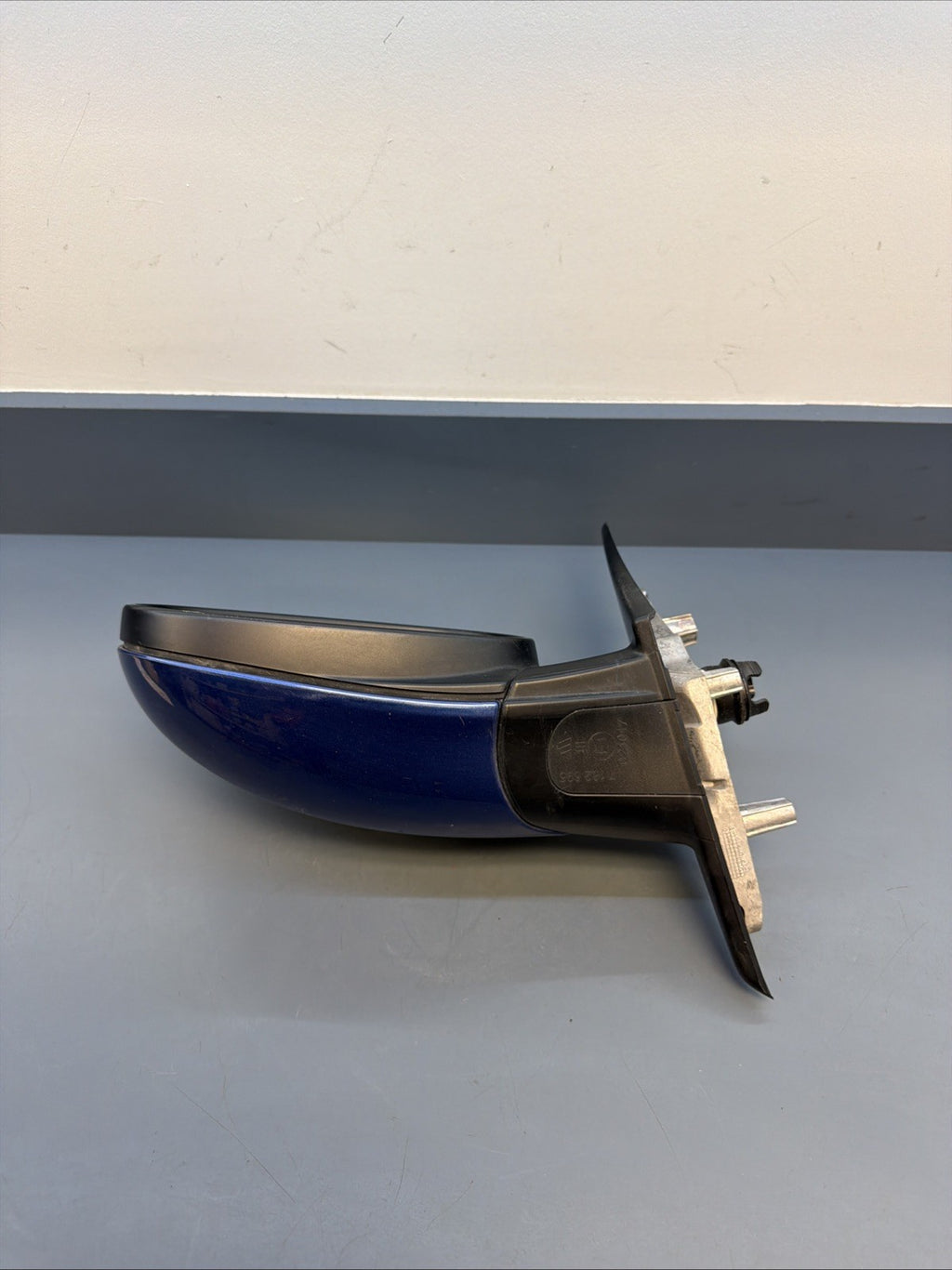 2009–2011 BMW 335i E90 Front Driver Side Mirror OEM 7182695 BLUE