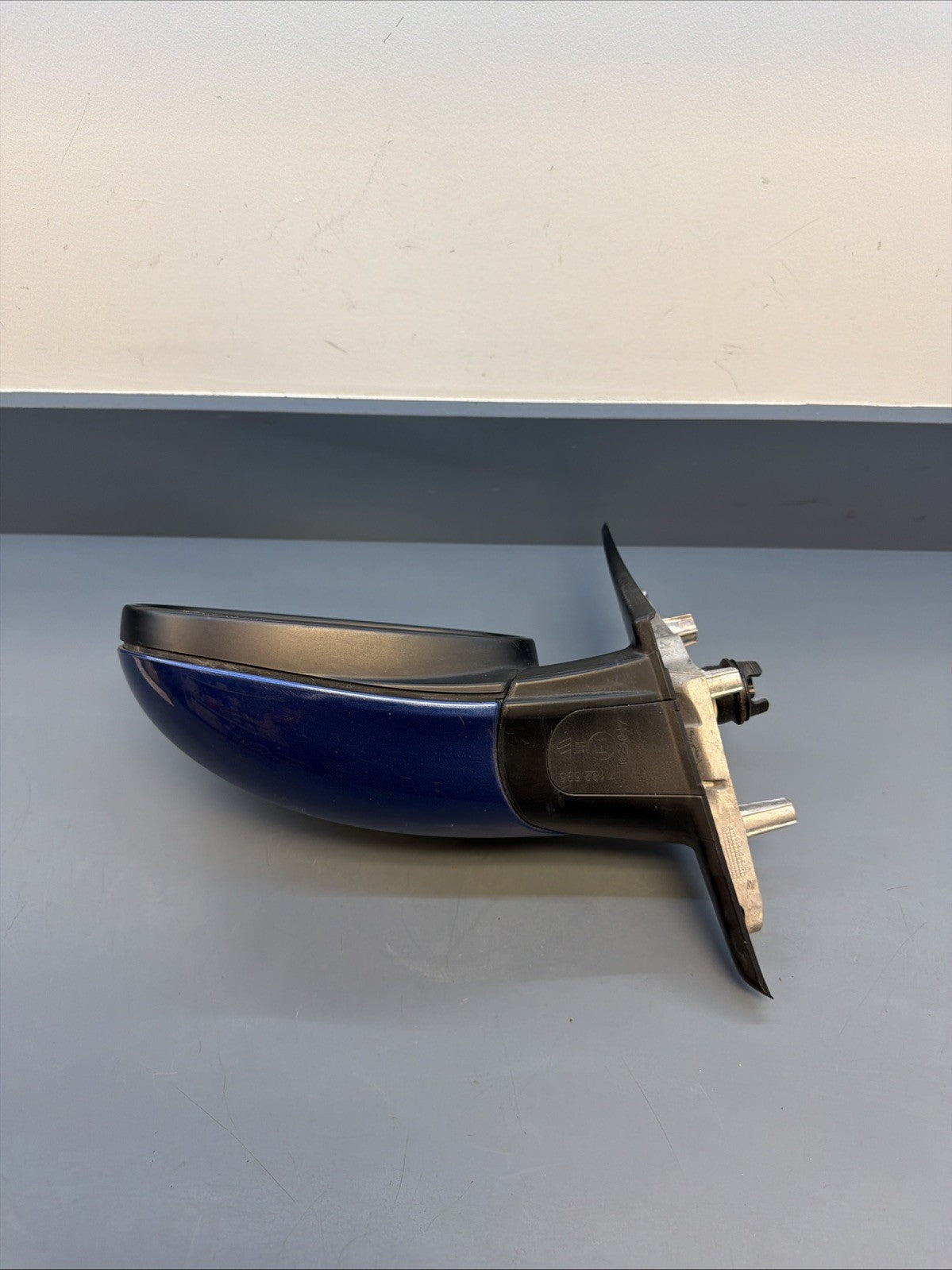 2009–2011 BMW 335i E90 Front Driver Side Mirror OEM 7182695 BLUE