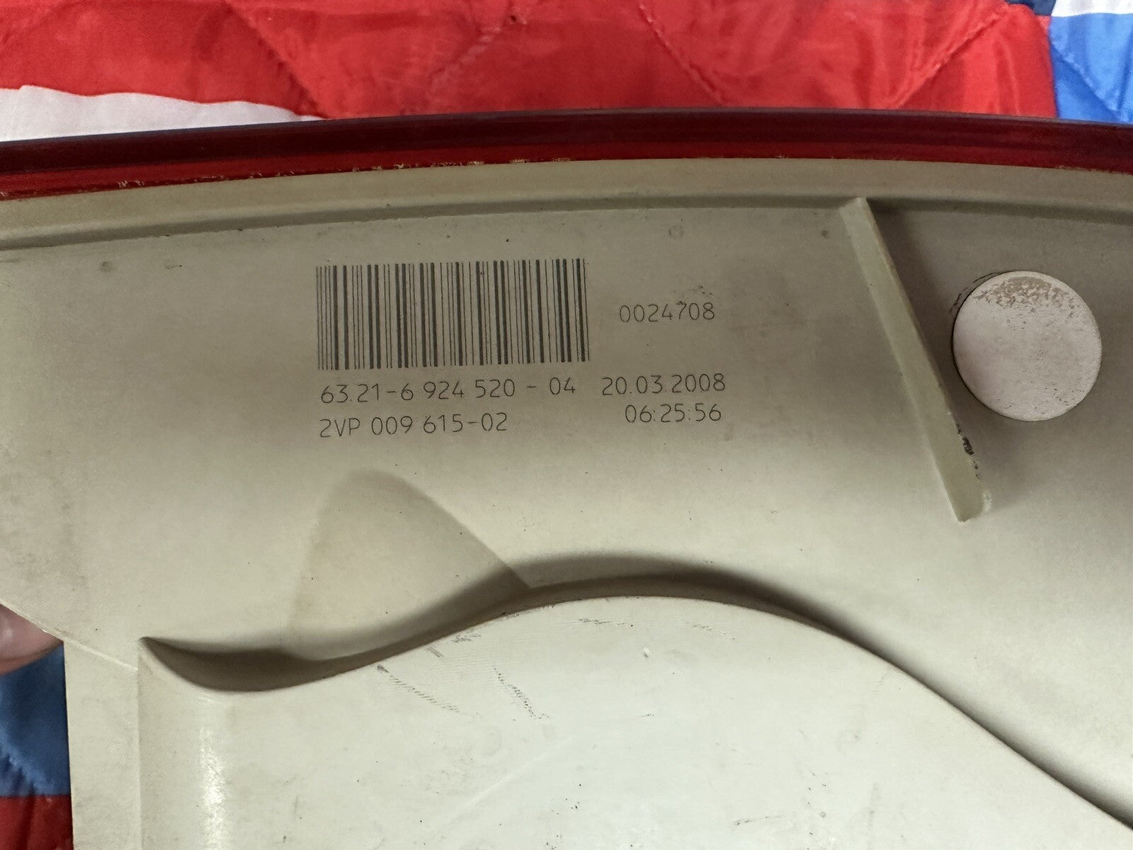 2008-2011 BMW 1 E82 E88 REAR RIGHT PASSANGER SIDE TAILLIGHT OEM 6924520