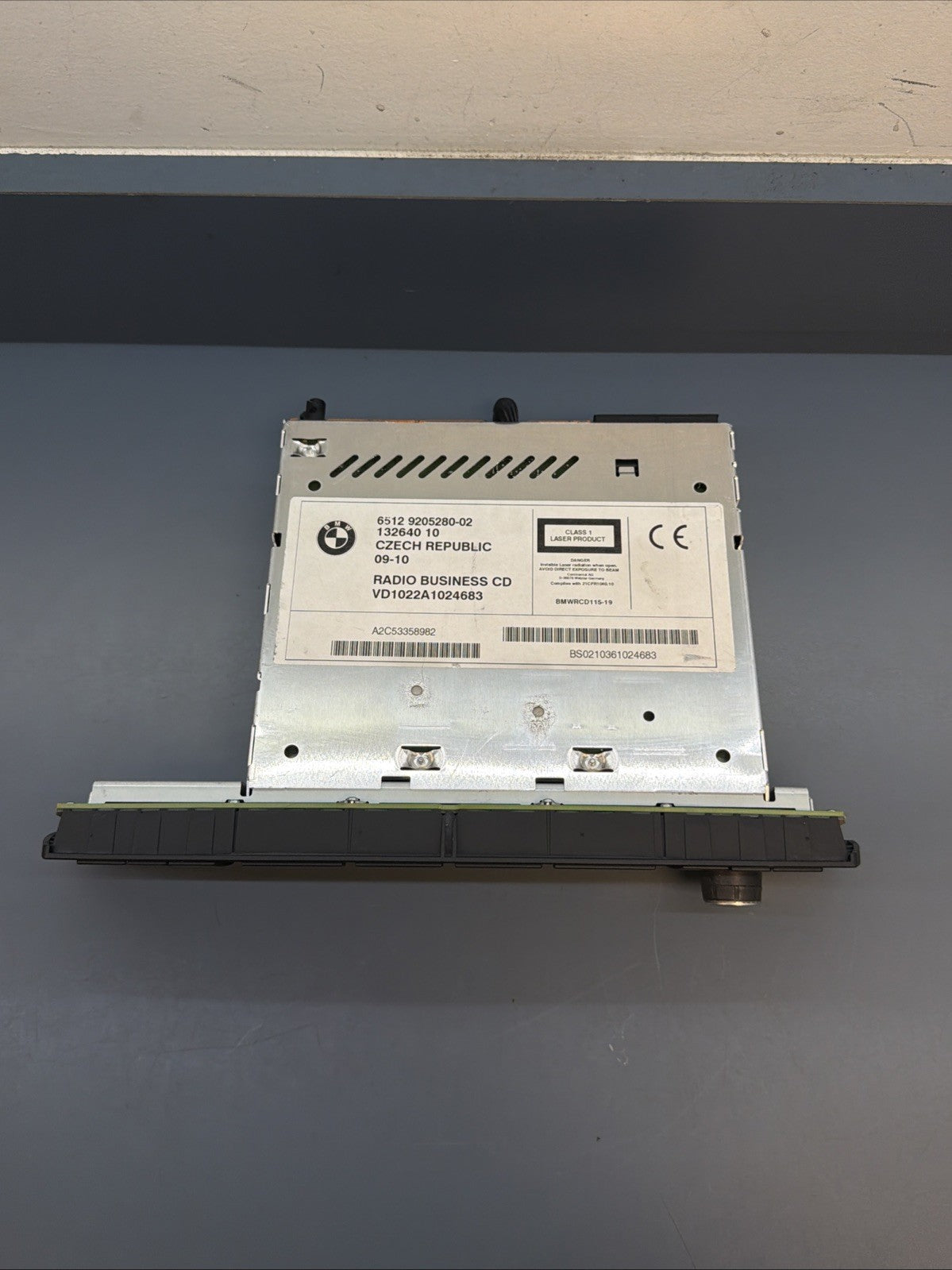 BMW 03-10 E83 X3 BUSINESS AM FM RADIO CD PLAYER OEM 9205280