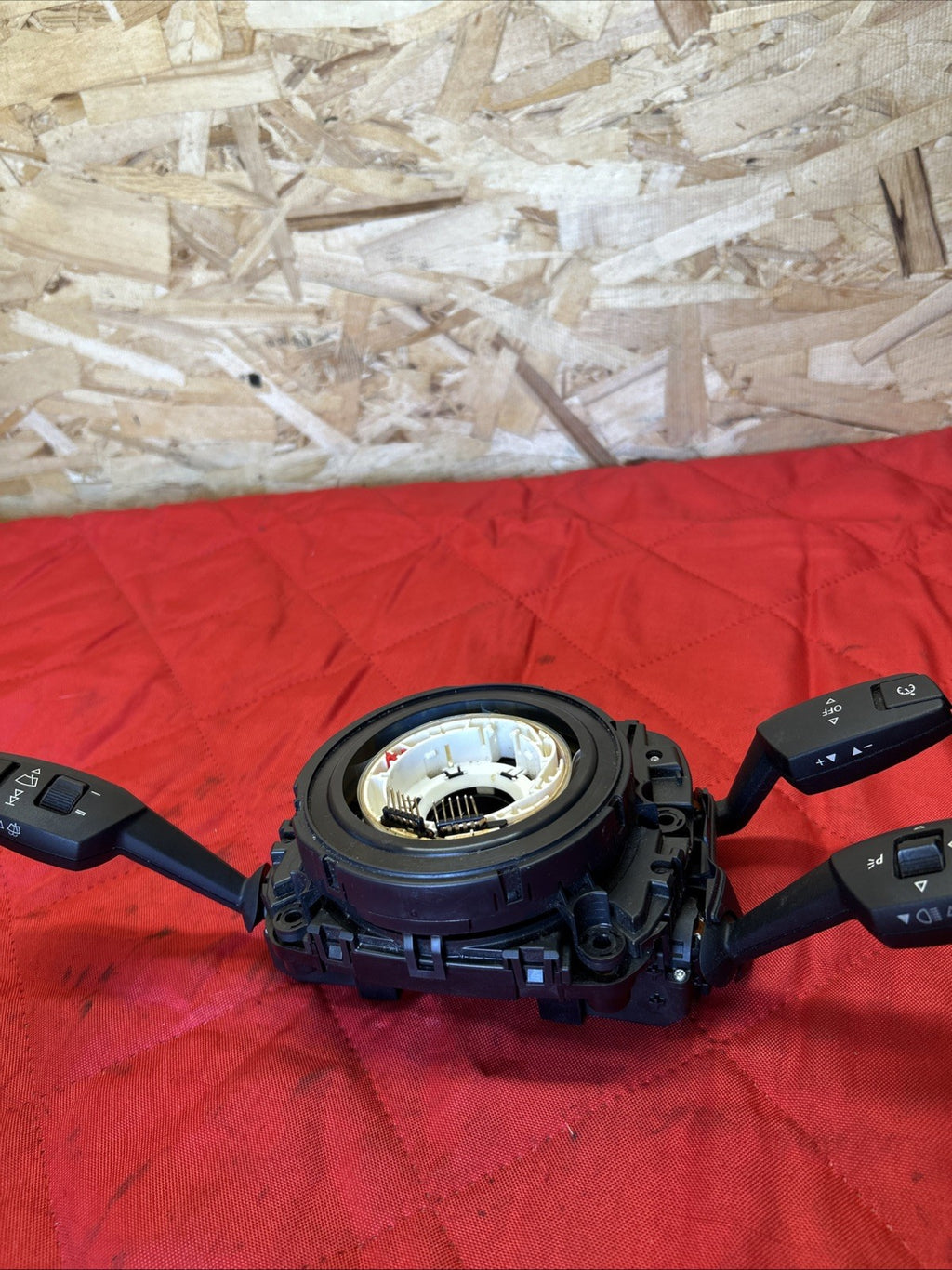 07-13 BMW 328i 330i 335i E90 E92 E93 Steering Controls Clockspring Combo 9123049