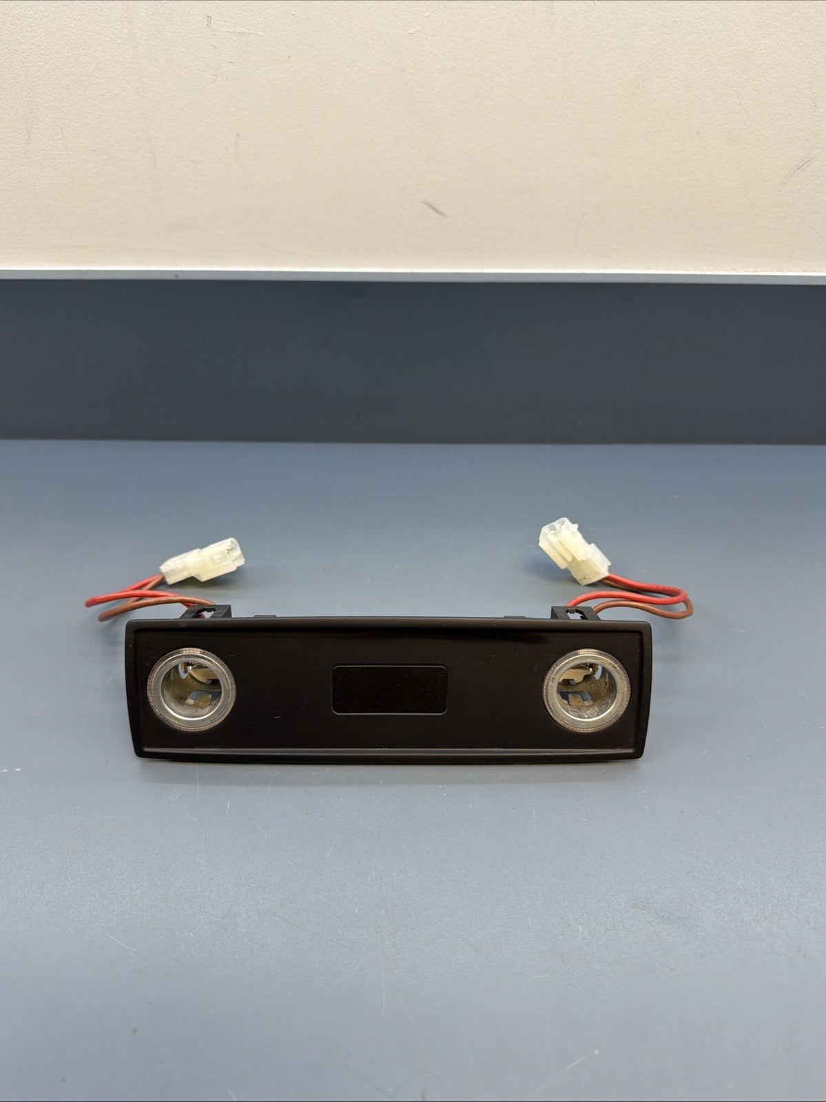 07-14 BMW E70 E71 Rear Center Console Input Insert Charger Socket 6963375 OEM