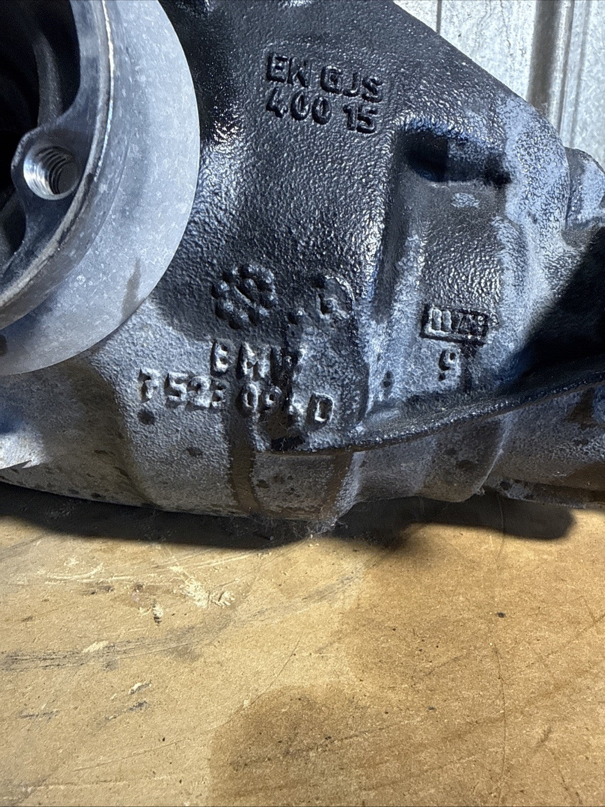 BMW REAR DIFFERENTIAL 5 530XI E60 SERIES  FINAL DRIVE 3.73 7528314