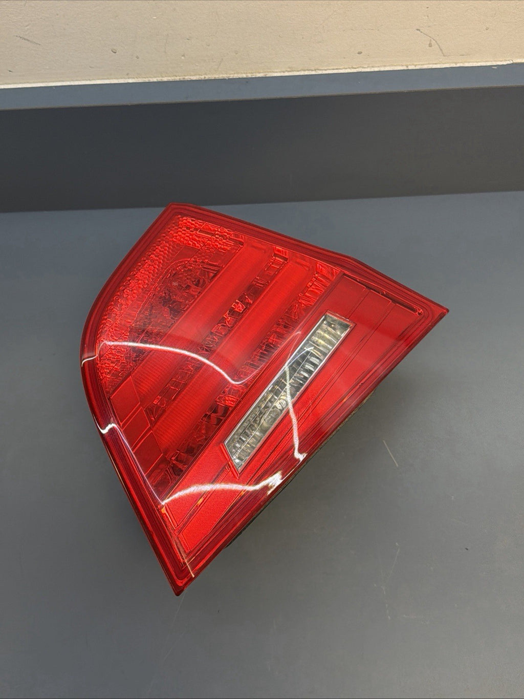 2009-2011 BMW E90 Lci 328i 335i Sedan Left Driver Rear Trunk Light 7289427 OEM