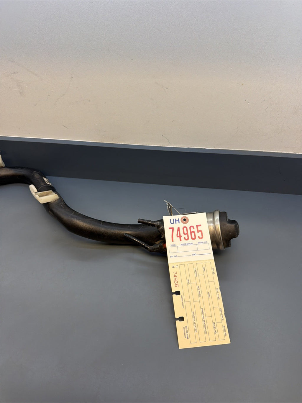 07-13 BMW 328i 335i M3 Coupe/Convertible Fuel Filler Neck 7188074 OEM