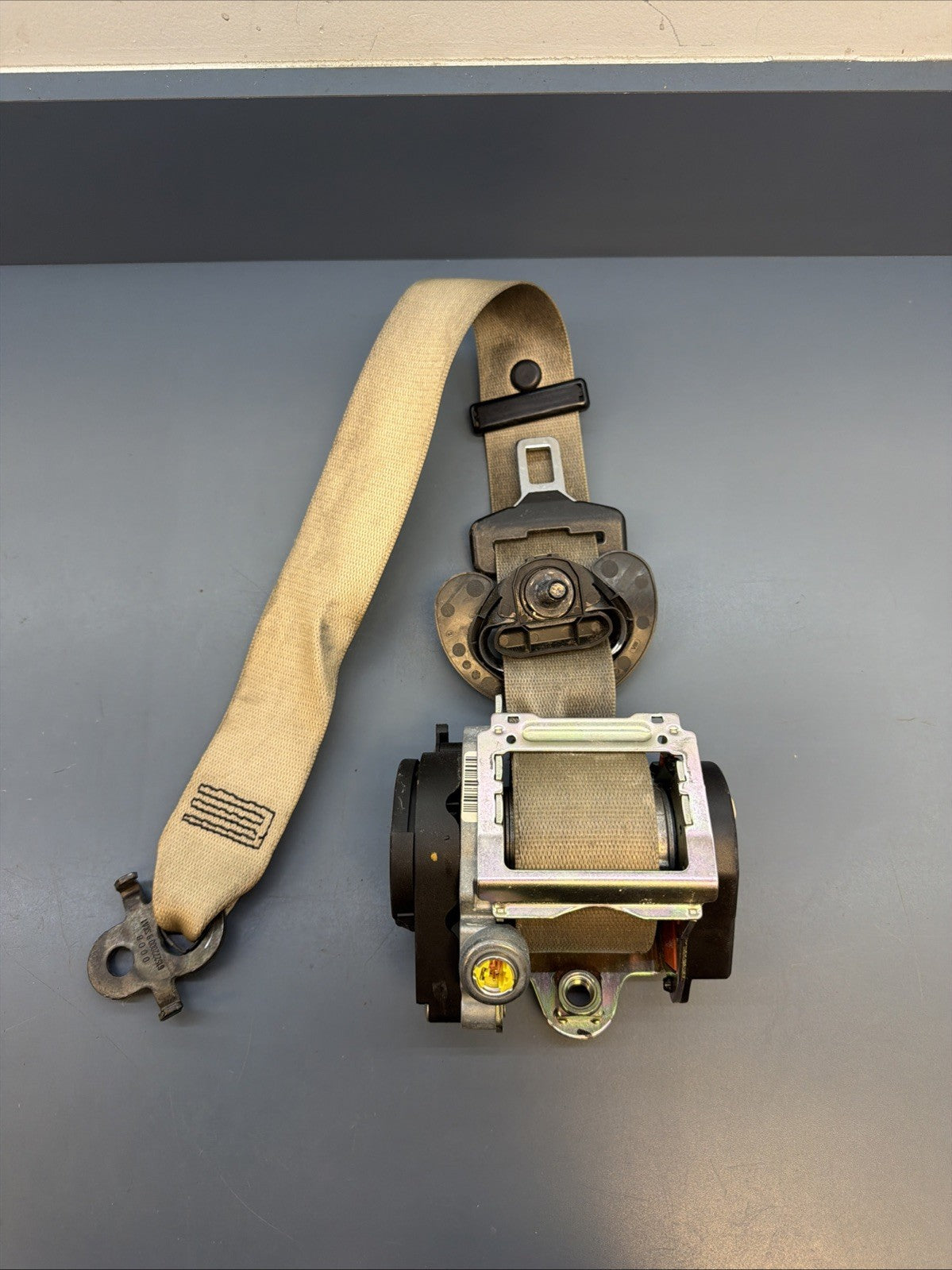 2011-2016 BMW 528i 535i 550i F10 Front Left Side Seatbelt Seat Belt 7241749 OEM