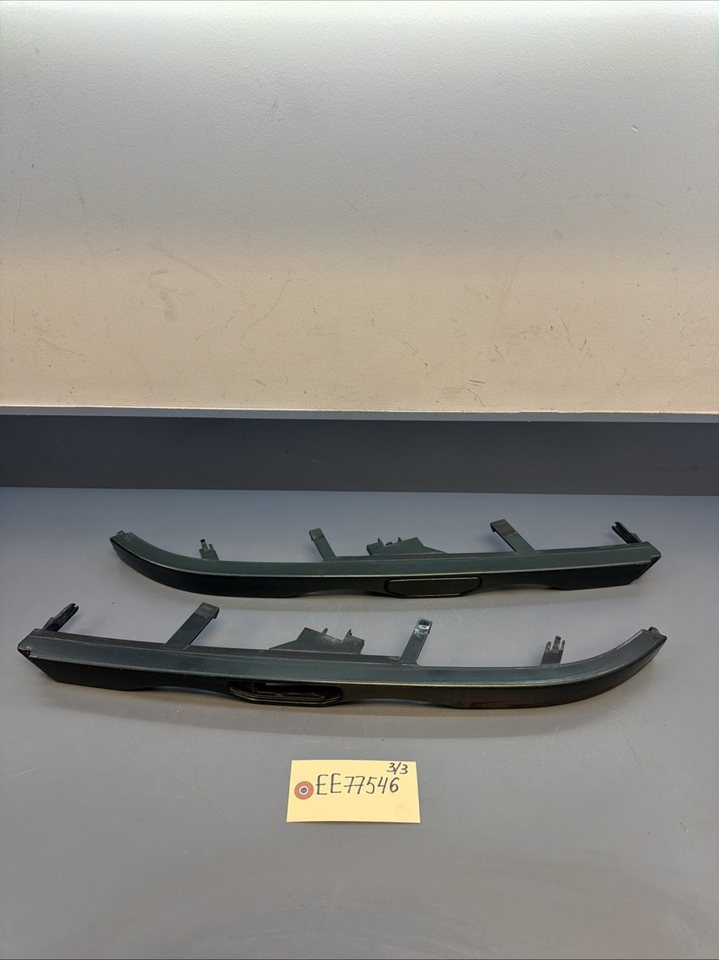 98-01 BMW 3 Series E46 SEDAN Headlight Lower Molding Trim 8208485 8208486