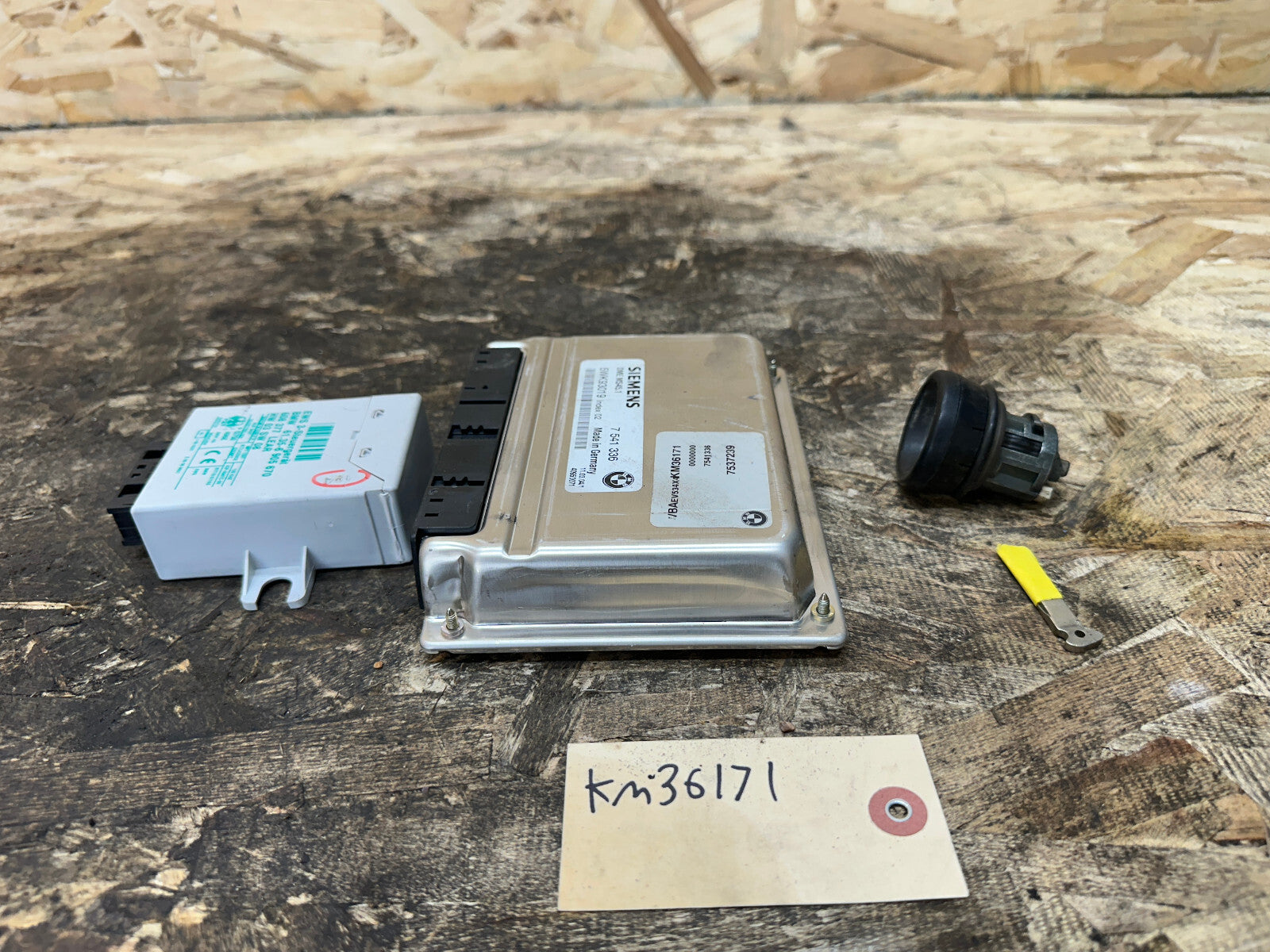 BMW 99-06 E46 E60 E83 3/5 SERIES X3 M54 ENGINE ECU+CAS+KEY 7541336 MS45.1