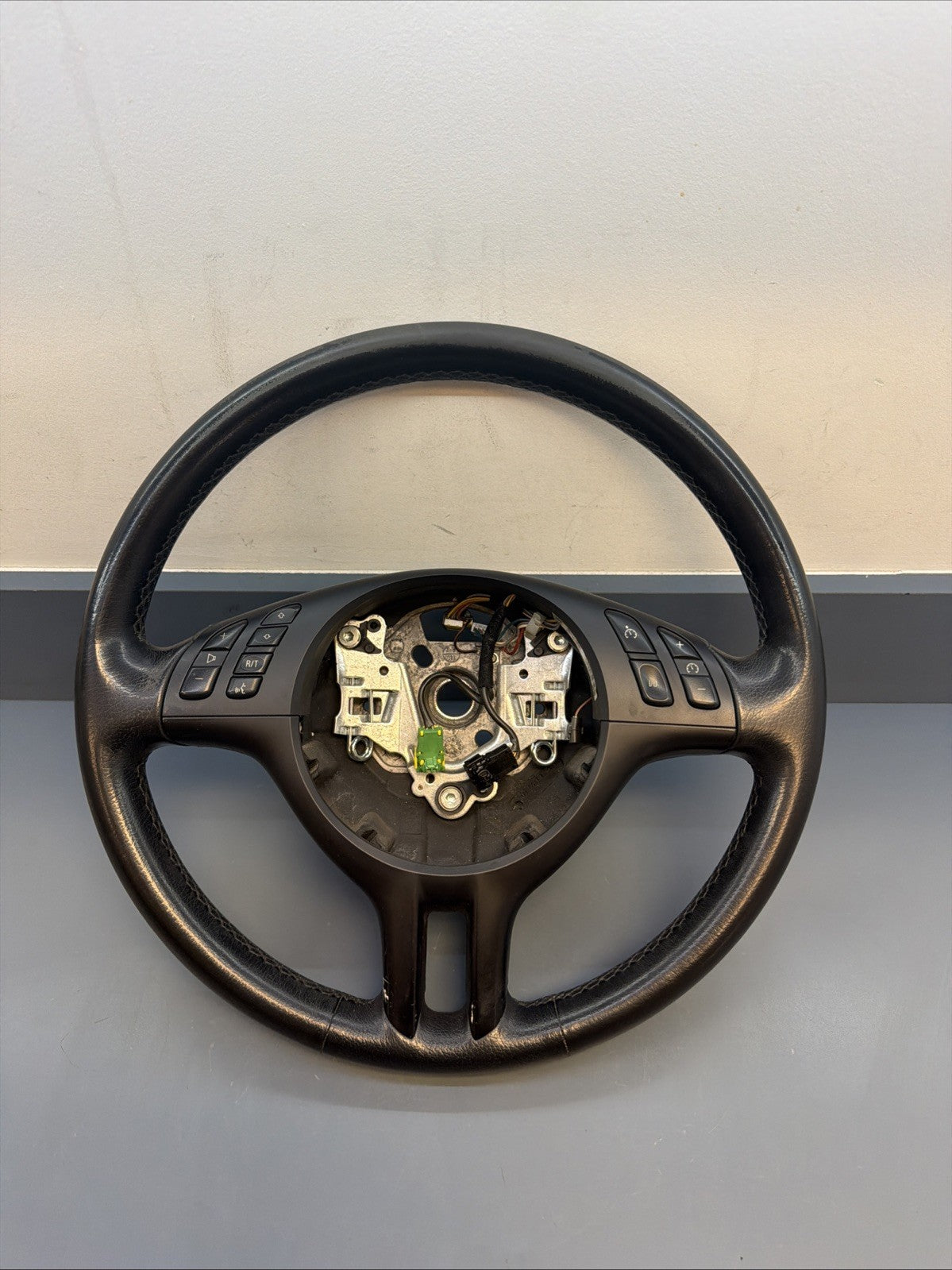 BMW 99-06 E46 3 SERIES BLACK LEATHER SPORT STEERING WHEEL OEM 101493/6760659