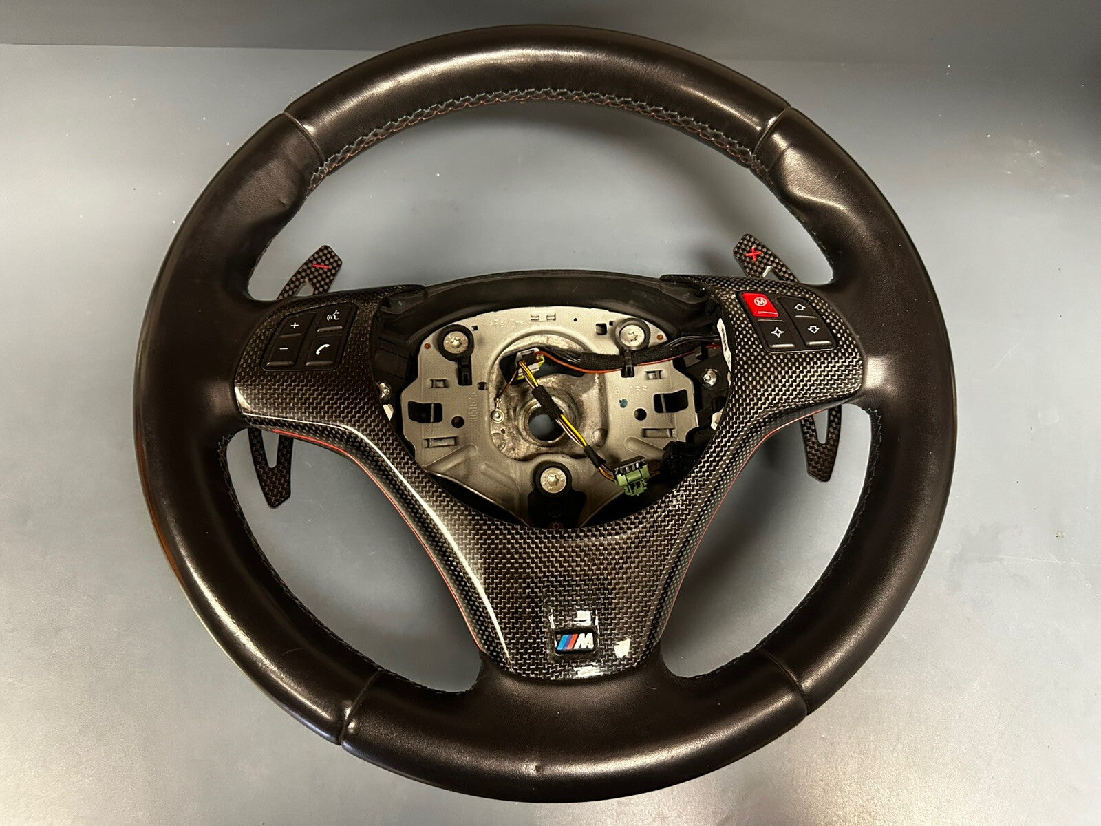 E92 BMW M3 CARBON FIBER STEERING WHEEL W PADDLES