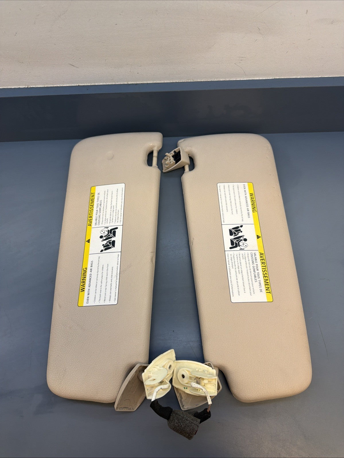 BMW F10 5 SERIES SUN VISOR MIRROR LEFT RIGHT PAIR OEM 6905983 BEIGE