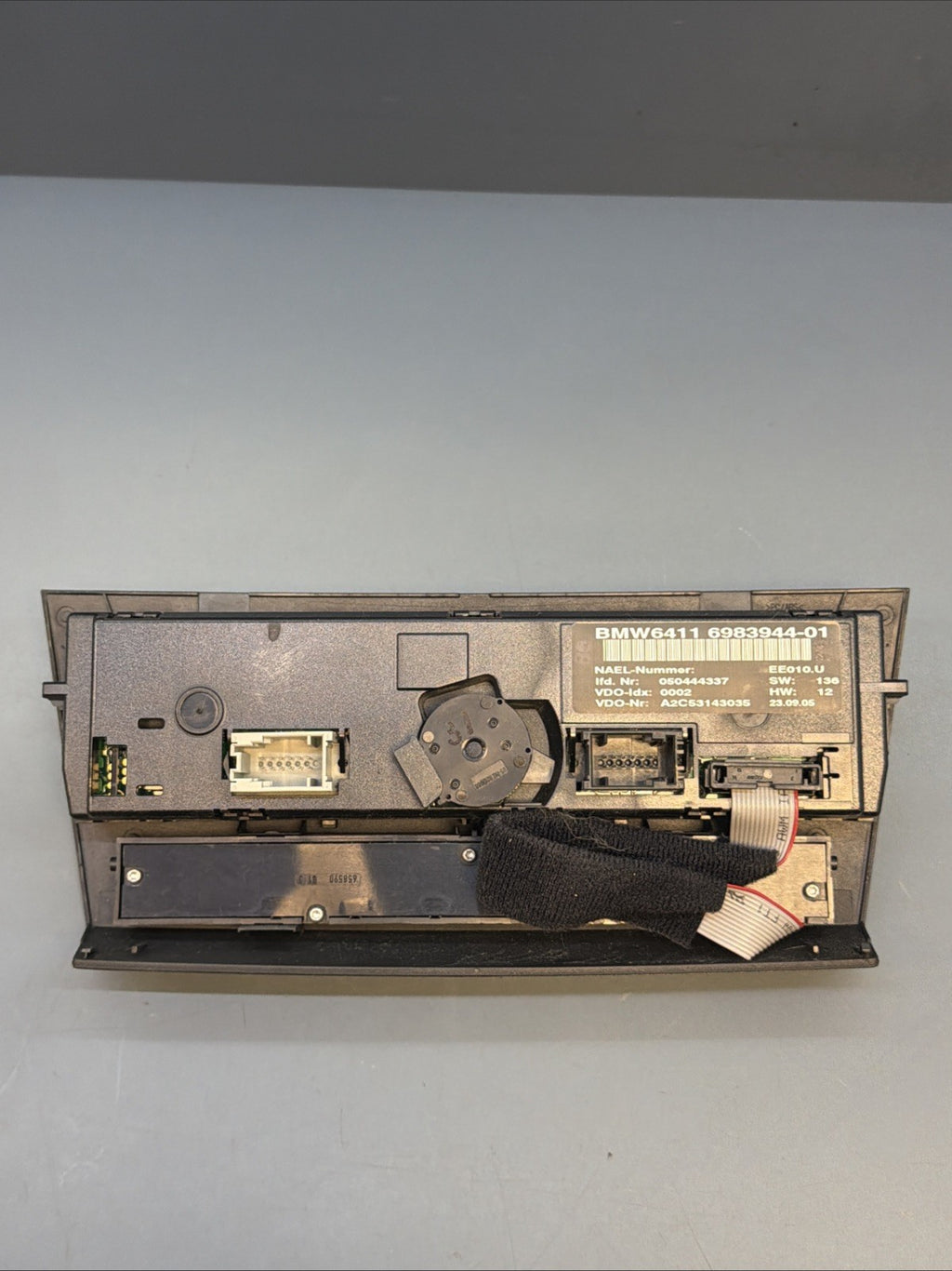 06-11 BMW E90 E91 3-SERIES CLIMATE CONTROL A/C HEATER CONTROL UNIT OEM 6983944