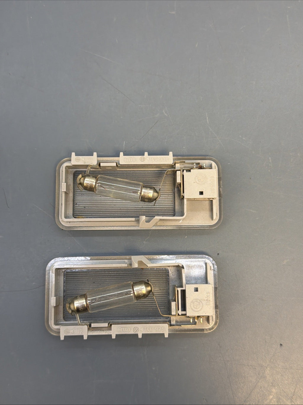 1999-2006 BMW E46 325 328 M3 Sun Visor Vanity Map Light Set Gray OEM