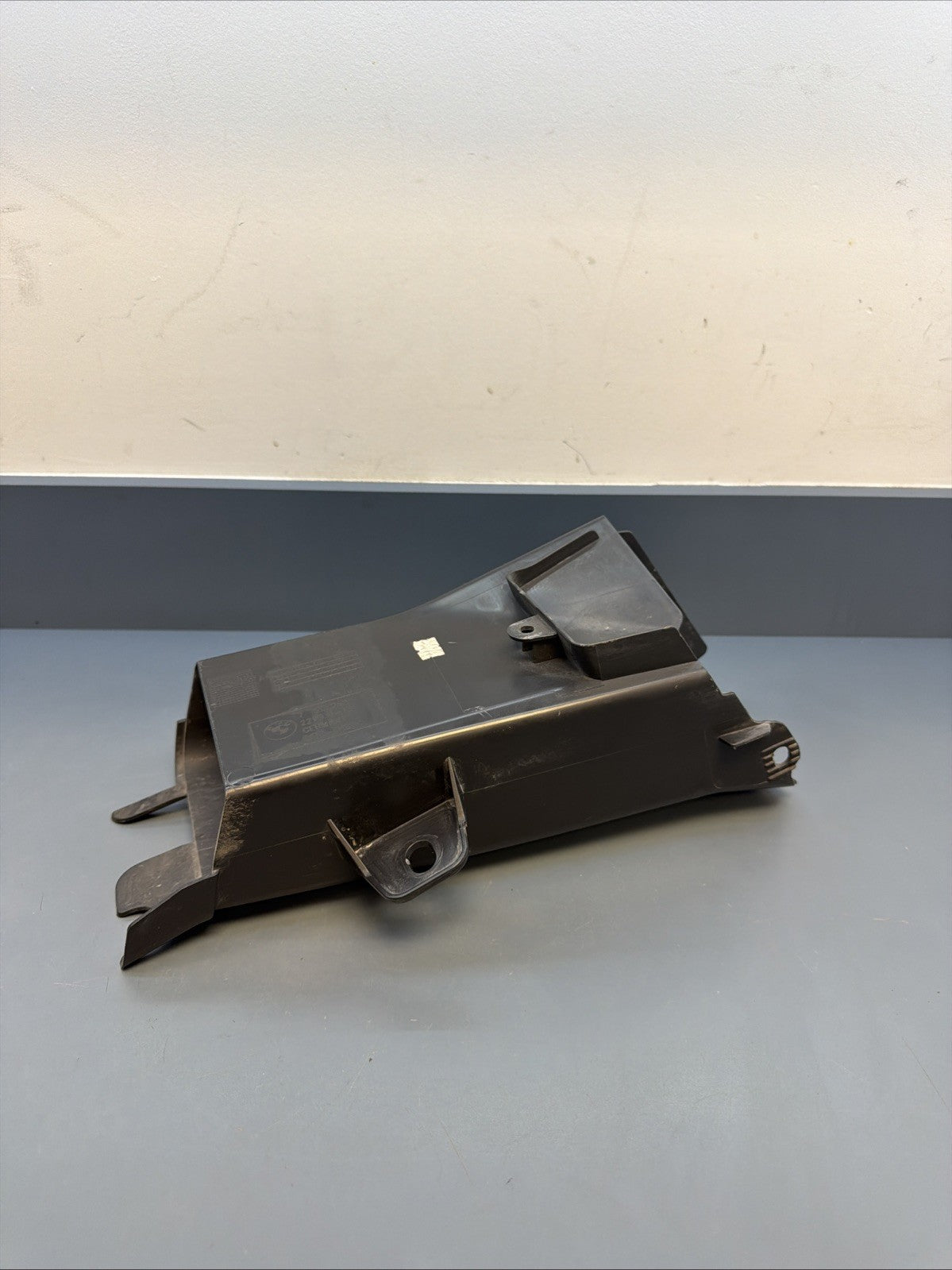 11-16 BMW F10 528I 535I 550I FRONT RIGHT PASSENGER BRAKE AIR DUCT OEM 7200798
