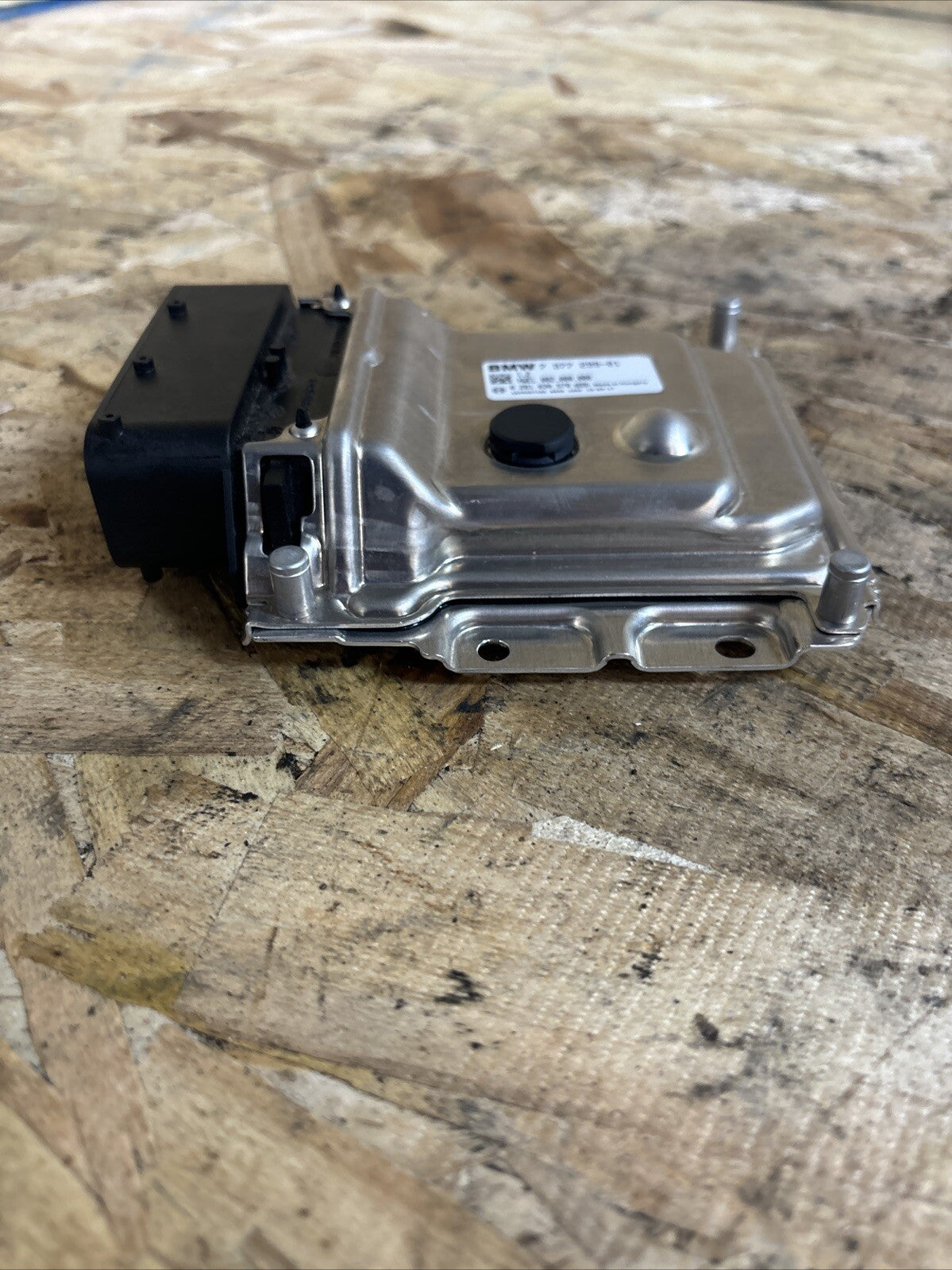 Engine Emission Def Pump Control Module 7377299-01 Fits 2014 BMW 328D OEM