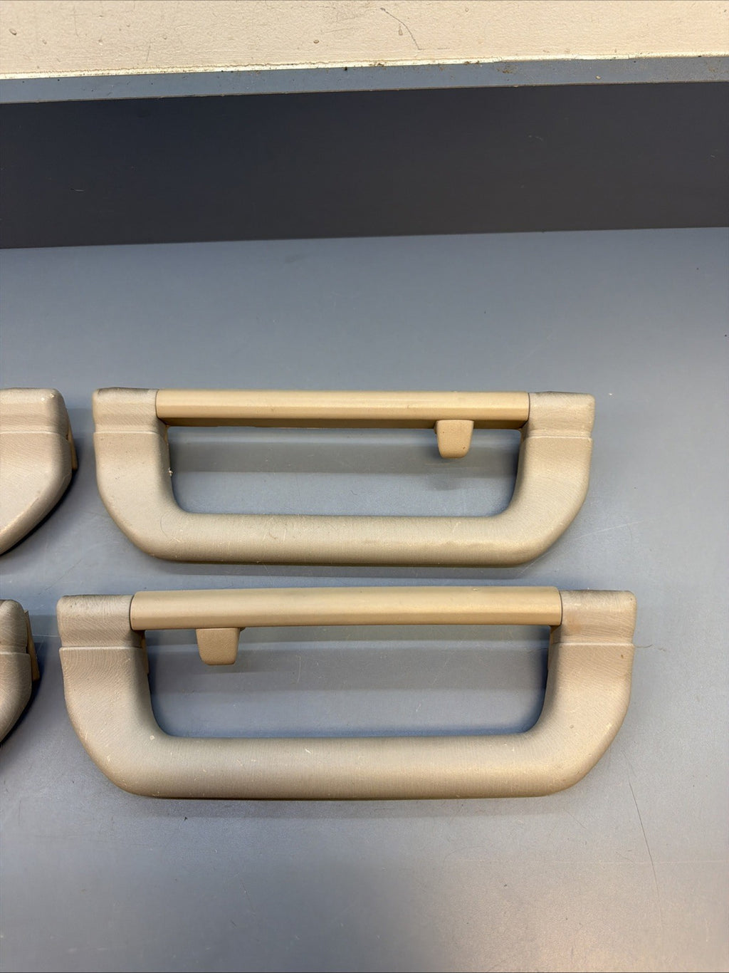 89-95 Bmw E34 5 Series Front & Rear Upper Roof Grab Handle Gray Unit Set  817764