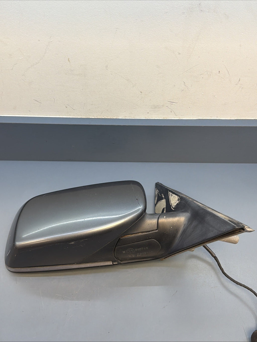 2006-2010 BMW 528i Front Right Side Door Side View Mirror Assembly 7043437 OEM