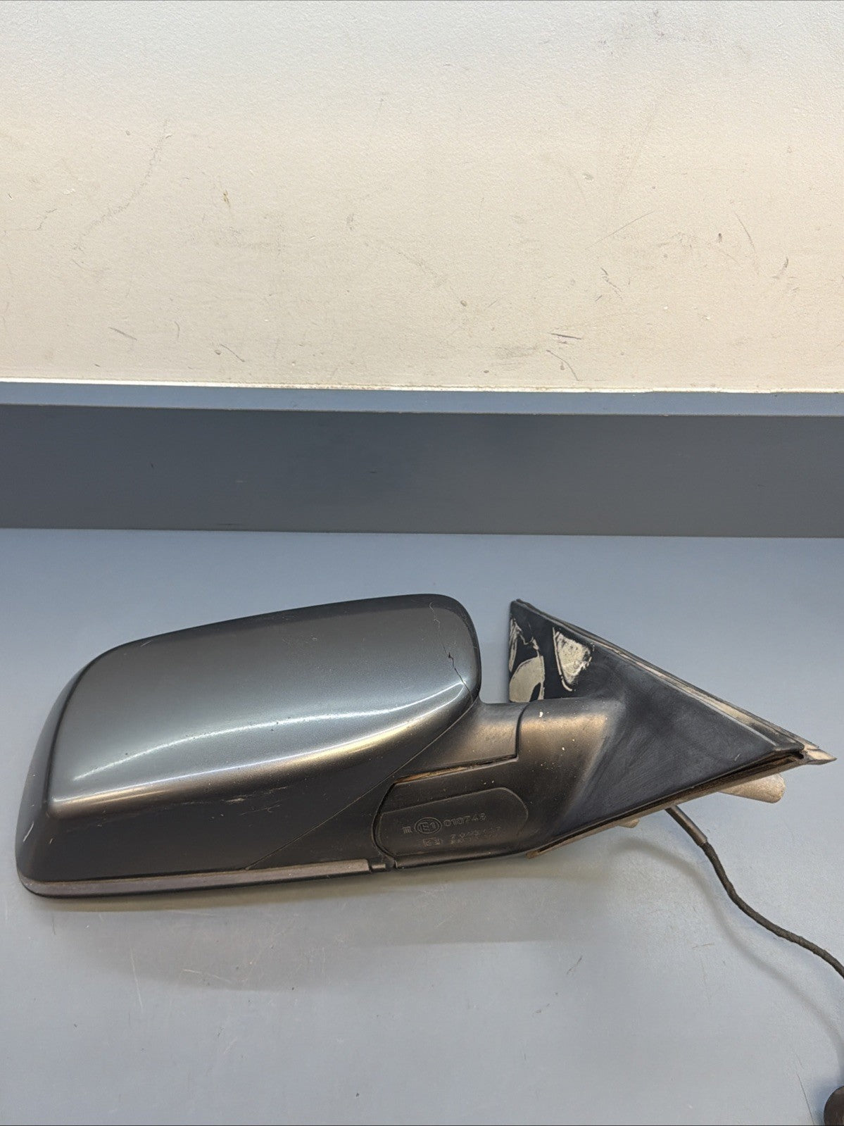 2006-2010 BMW 528i Front Right Side Door Side View Mirror Assembly 7043437 OEM