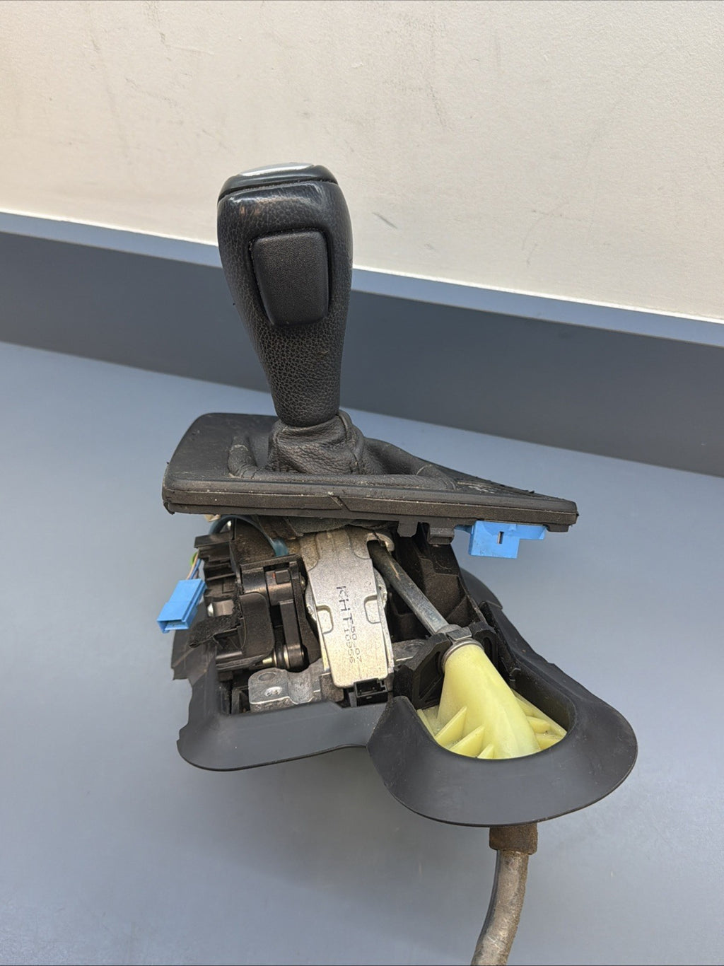 2007-2013 BMW E92 E90 3-Series 328 335 Automatic Transmission Shifter 7580923