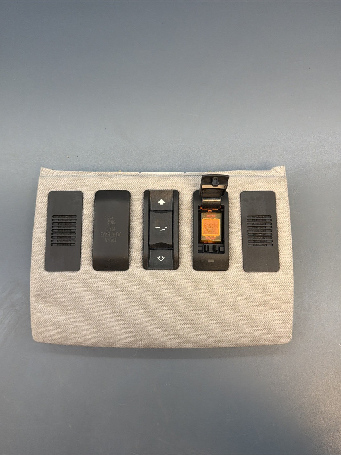 08 BMW 535xi E60 Front Upper Sunroof Mic Switch Control Switch Trim OEM 7125072