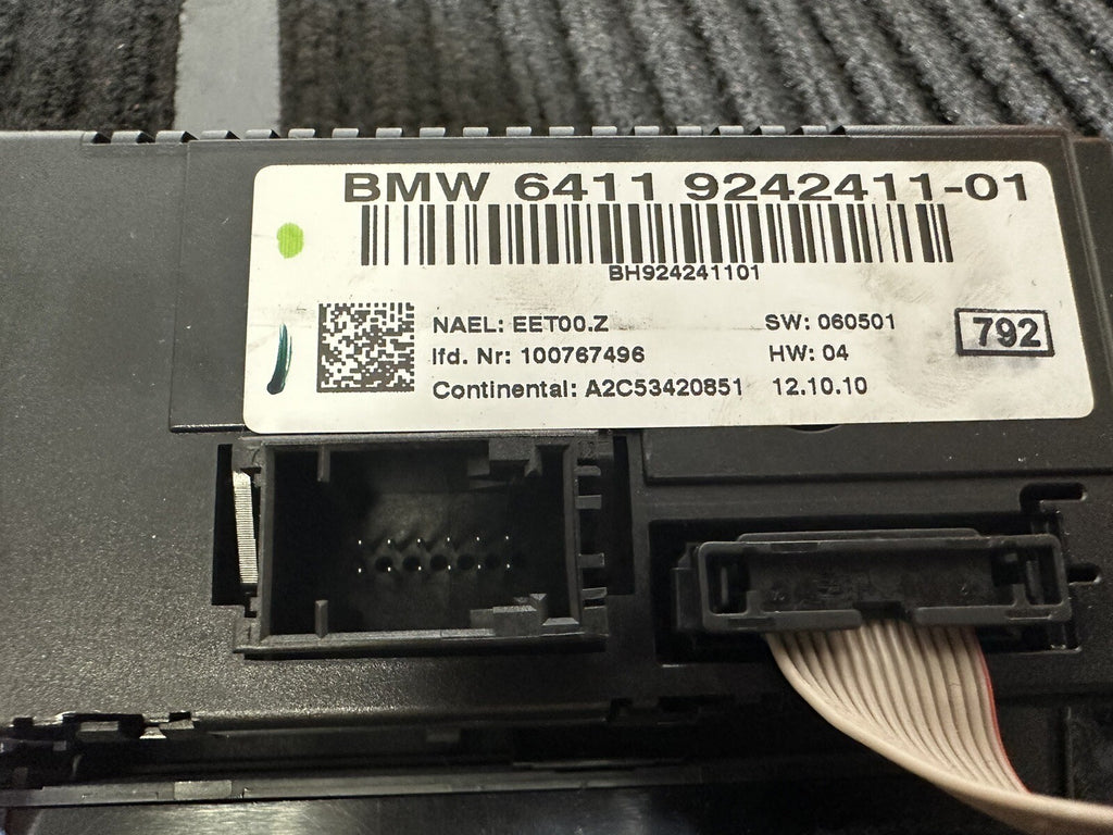 2011-2013 BMW E92 E93 3 SERIES A/C HEATER CLIMATE CONTROL UNIT  OEM 9242411