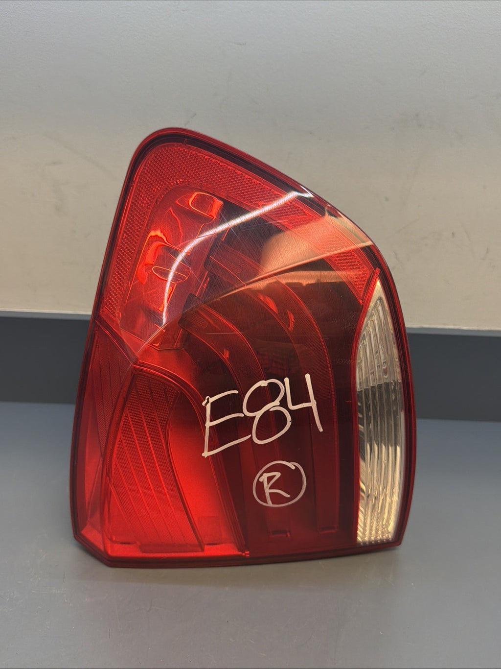 2013 2014 2015 BMW E84 X1 REAR RIGHT OUTER TAIL LIGHT ASSEMBLY OEM 2990112