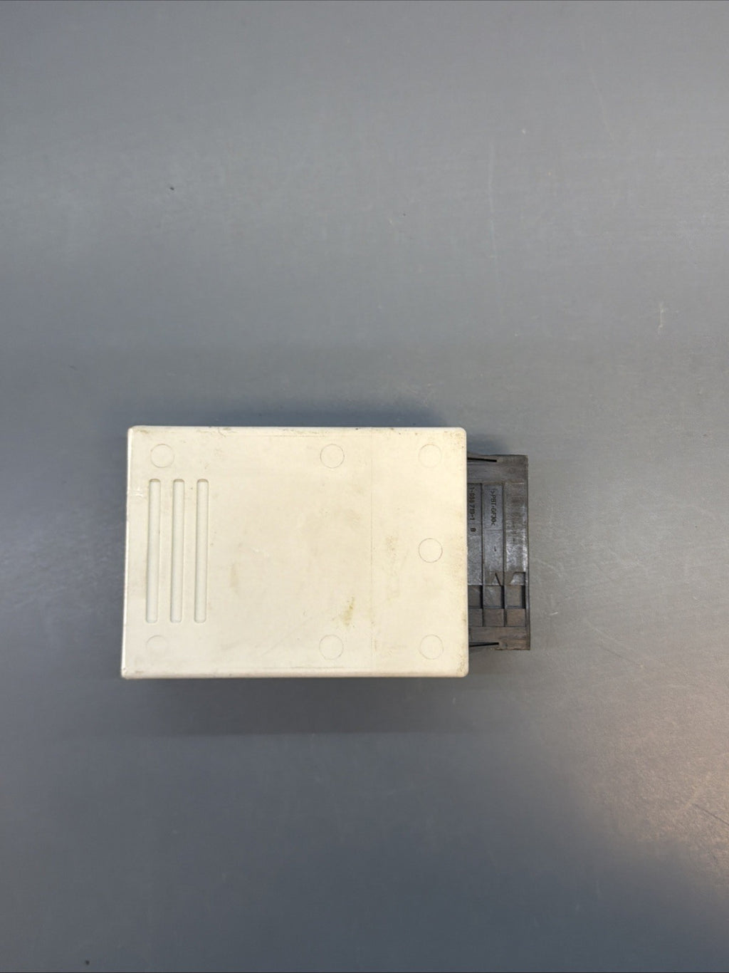 BMW 05-10 E60/E61 CENTER CONSOLE iDrive/ECU SWITCH CONTROL MODULE OEM 9169521