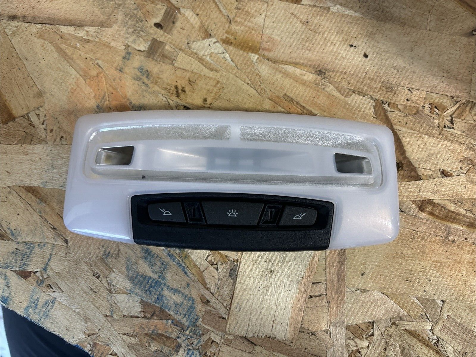 2012-2018 BMW 3/4 Series Front Overhead Dome Light OEM 010632-00