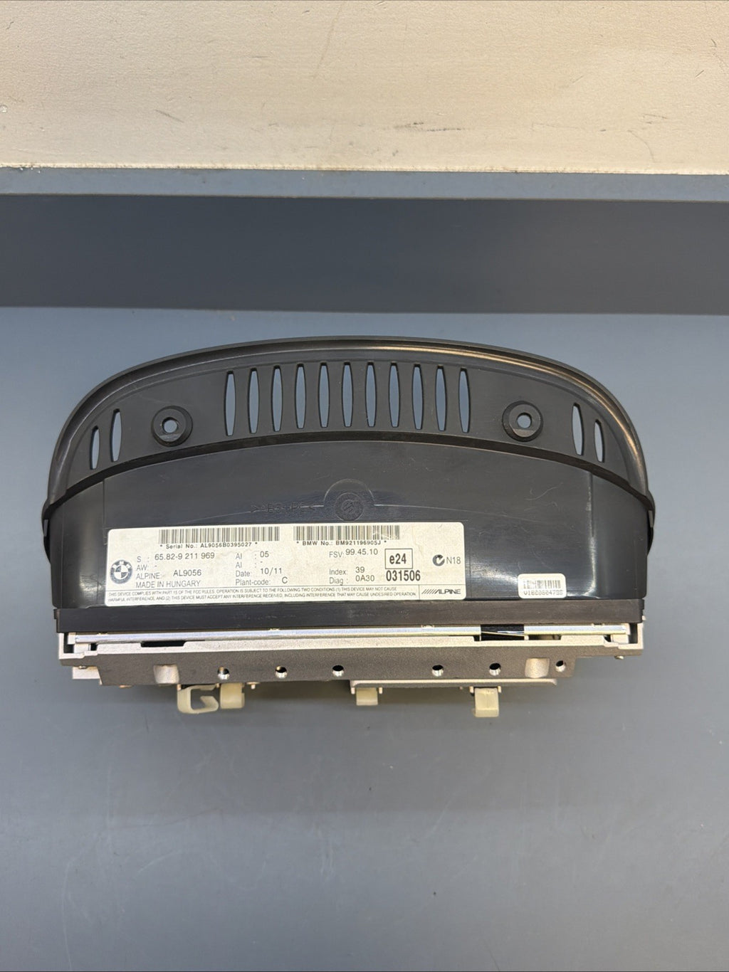 BMW E90 E60 E63 CIC Navigation On-Board Monitor Cluster Display OEM 9211969
