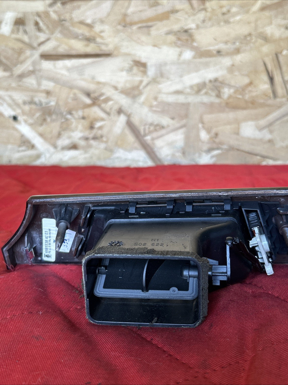 06-13 OEM BMW E90 E92 E93 335 328 M3 Left Driver Side Dashboard Air Vent 9130459