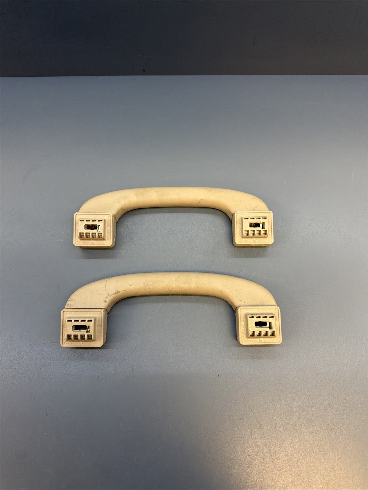 07-13 BMW 335i E90 E91 E92 Front Left Right Interior Grab Handle Pair 9143516