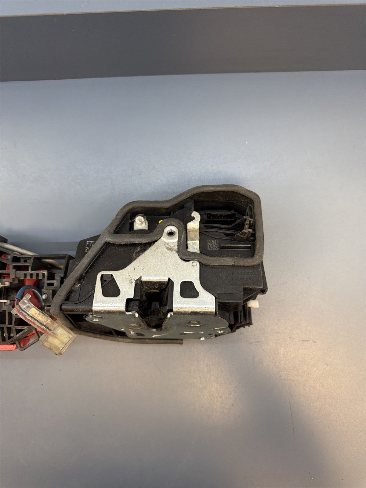 12-18 BMW 320i 328i F30 Rear Left Driver Side Exterior Door Lock Latch 7229455