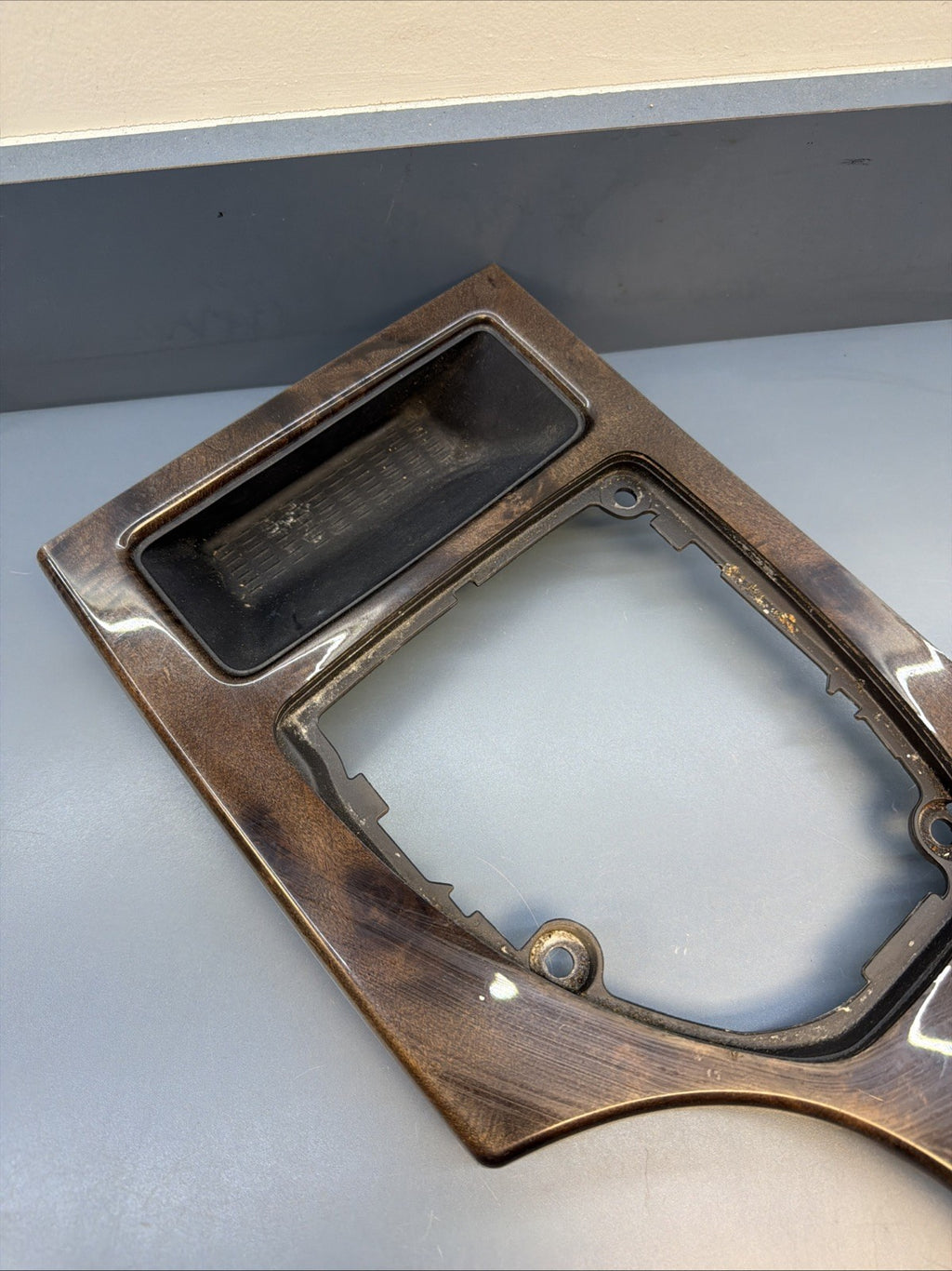 08-10 BMW E60 E61 5-SERIES FRONT CENTER CONSOLE SHIFTER TRIM COVER 6974721 OEM