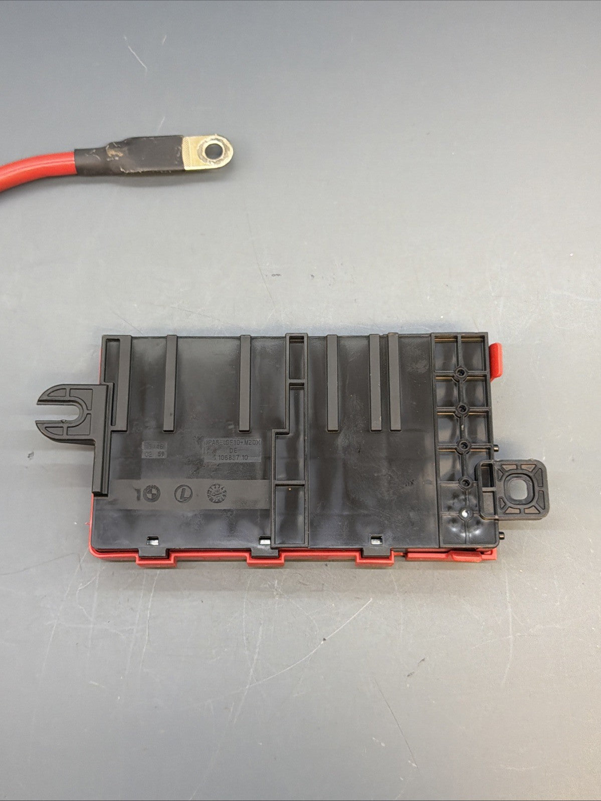 2014-2016 BMW 328I GT F34 POSITIVE BATTERY POWER DISTRIBUTION TERMINAL 9227752