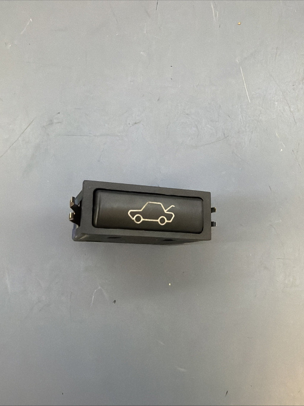 BMW E46 325 330 Z4 E85 E86 Switch, Trunk Release Button OEM 8365579