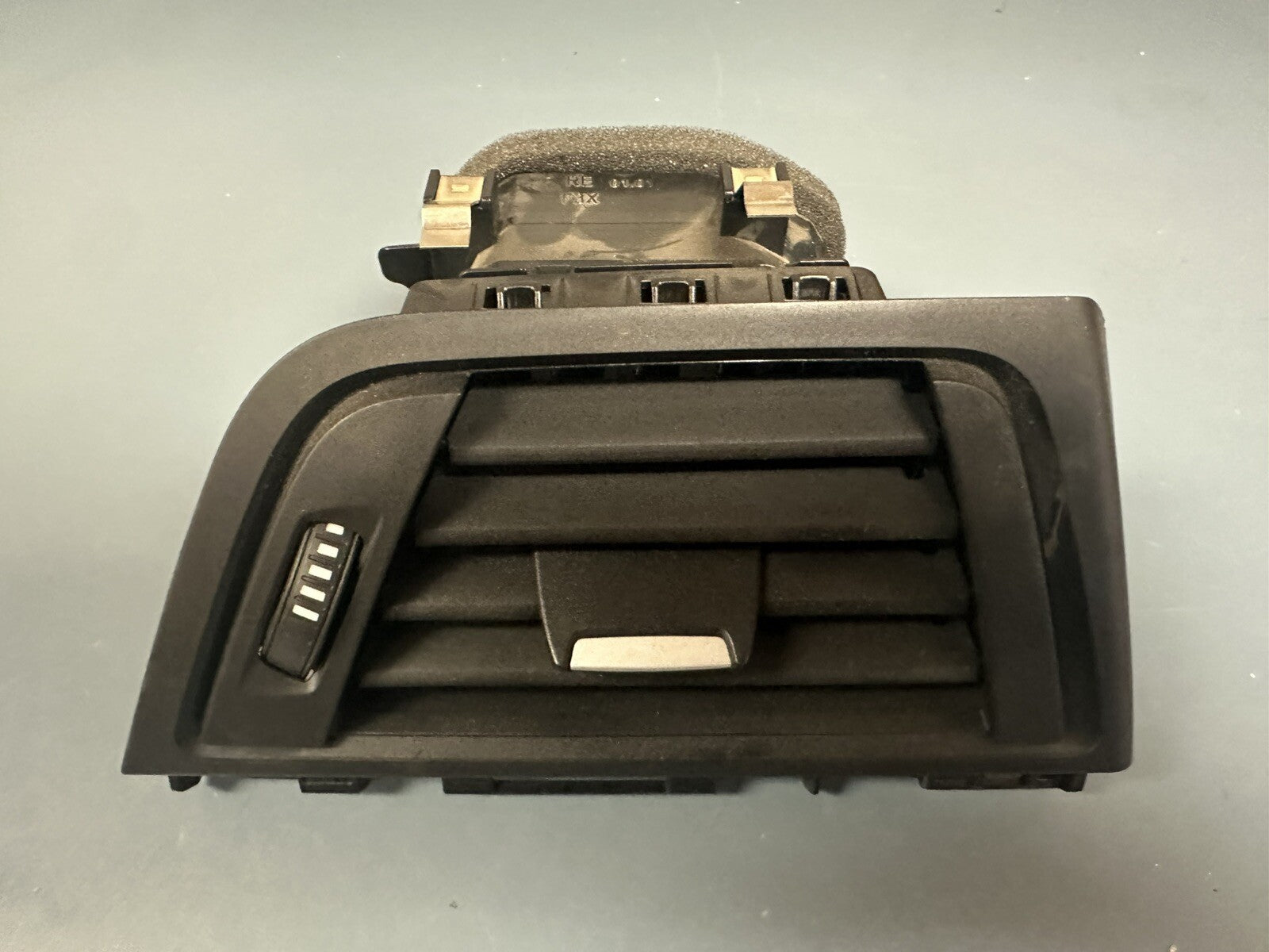 2012 - 2018 BMW 328I F30 PASSENGER/RIGHT SIDE DASH AC AIR VENT 9218550-14 OEM