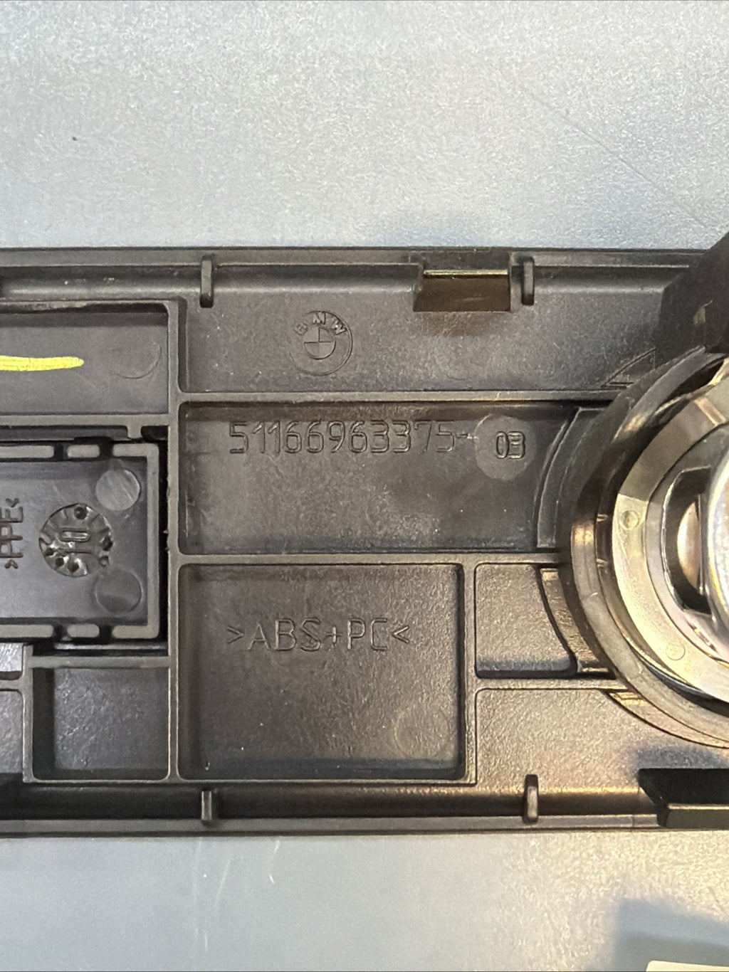 07-14 BMW E70 E71 Rear Center Console Input Insert Charger Socket 6963375 OEM