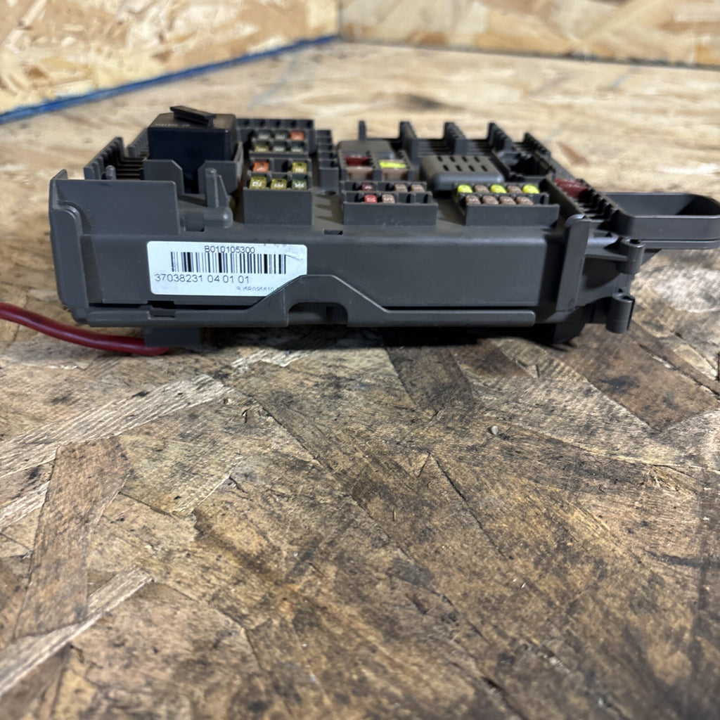 2010 2011 2012 2013 2014 BMW X6M TRUNK CABIN FUSE RELAY BOX 693168704