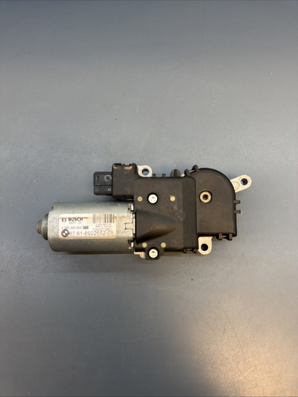 04-10 BMW X3 E83 Upper Sunroof Moon Roof Motor Unit 6922652 OEM