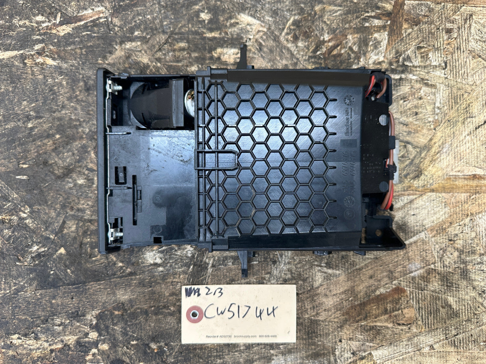 BMW 03-10 E60 5 SERIES CENTER FOLDING ASHTRAY POPLAR WOOD 6976376/6976375