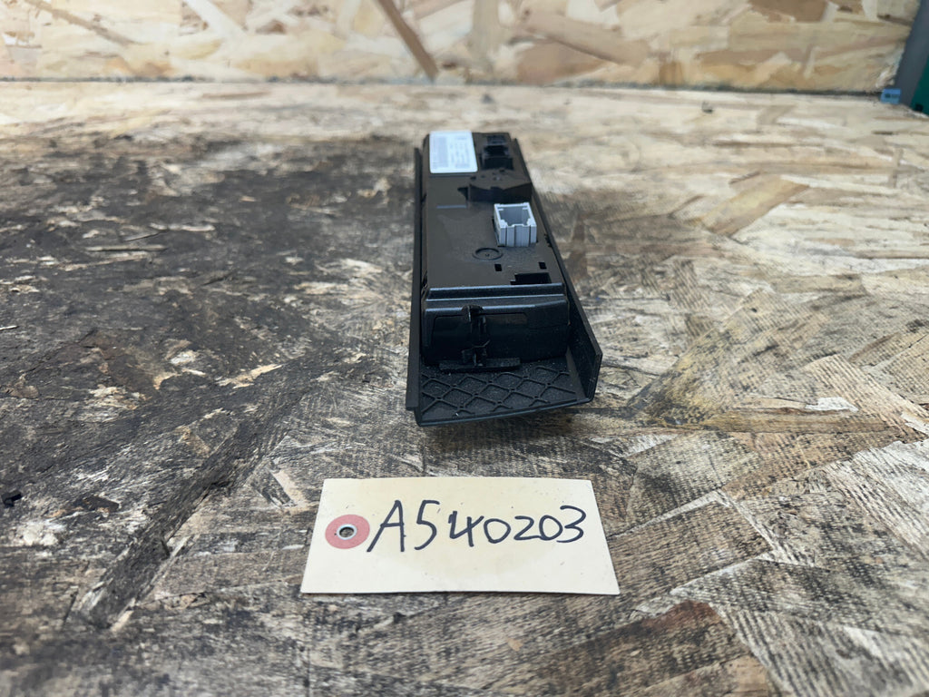 BMW 2006-2012 E90 HVAC HEATER AC CLIMATE CONTROL SWITCH PANEL BLACK OEM 9199260