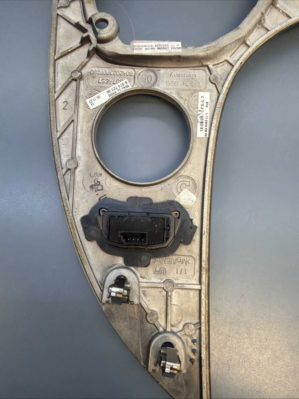 08-10 BMW E60 E61 5-SERIES FRONT CENTER CONSOLE SHIFTER TRIM COVER 6974721 OEM